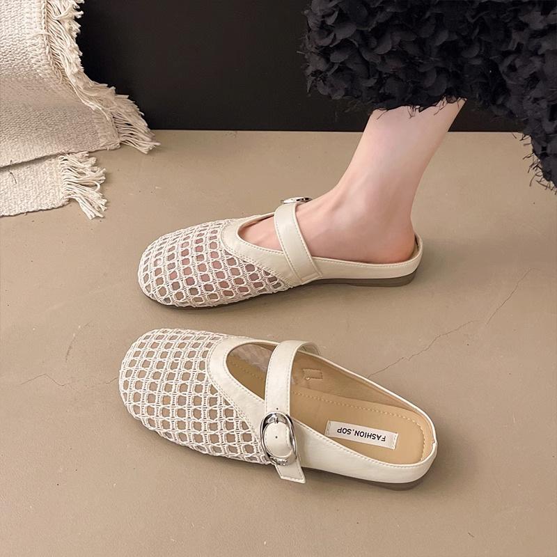 Flat Bottom Woven Hollow Slippers Women's New Outer Wear Fashion Temperament Sandals Belt Buckle Bag Head Slippers
