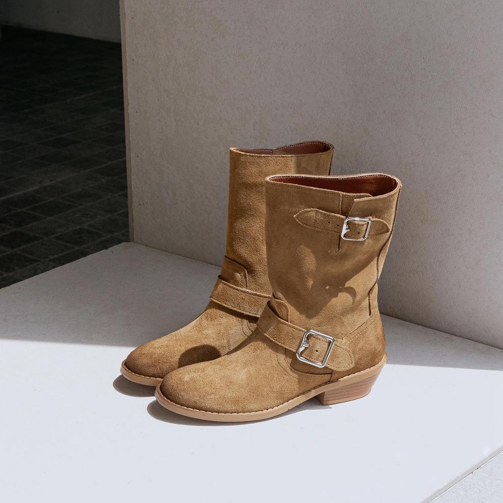 Krazing Pot Осенне-зимняя обувь из коровьей замши и нубука, модные ботинки с круглым носком, сохраняющие тепло, на среднем каблуке, с пряжкой на ремне, с отделкой до середины голени