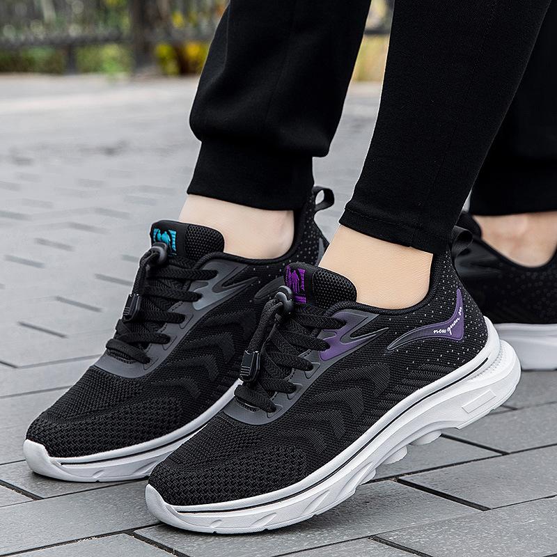 Мамины туфли женские весенне-осенние новые для среднего и пожилого возраста дышащие спортивные мягкая подошва легкие нескользящие туфли для пожилых для ходьбы мужские туфли для отца