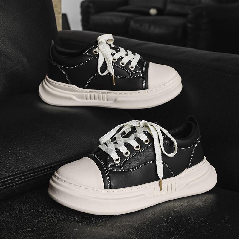 Fashion Thick Sole Male Sneakers Comfortable Walking Shoes Men's Lace-Up Flats Fashion Retro Skate Shoes for Men Leather Casual Shoes
