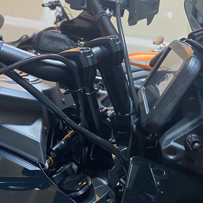 Durable Handlebar Riser Blocks For Harley Motorcycles Ideal For Height Adjustment