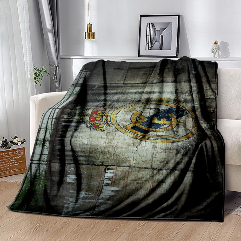 Real Madrid Graffiti Artwork Blanket Soft Warm Cozy Perfect for Livingroom Bed Bedding Four Seasons Multipurpose Modern