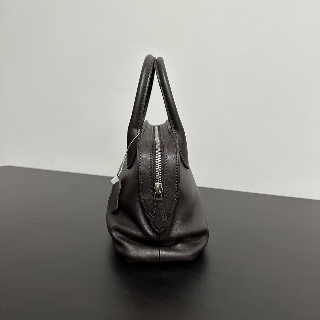 First Layer Cowhide Row French Minimalist Premium Sense Commuter Bowling Bag Wrinkled Minimalist Wind Large Capacity Handbag