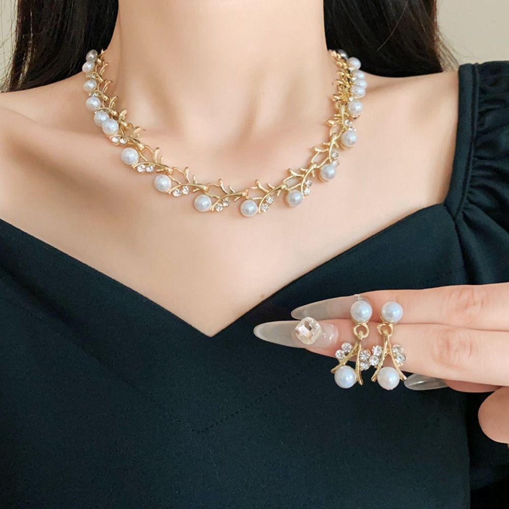 4Pcs Vintage Necklace Earrings Bracelet Set Zinc Zinc Alloy Women Jewelry Suit Pearl Jewelry Set Wedding