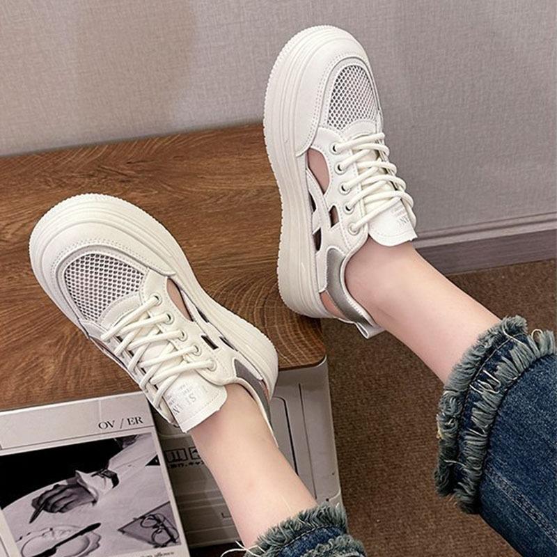 2024 Женская обувь Новые толстые подошвы сетчатые спортивные повседневные кроссовки сандалии белые плоские туфли на полой доске со шнуровкой на платформе теннис