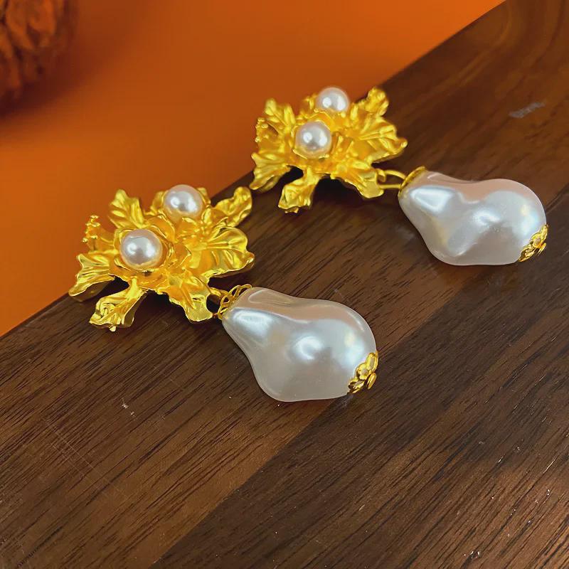 Vintage Rose Leaf Metal Cuban Link Pearl Earrings for Women