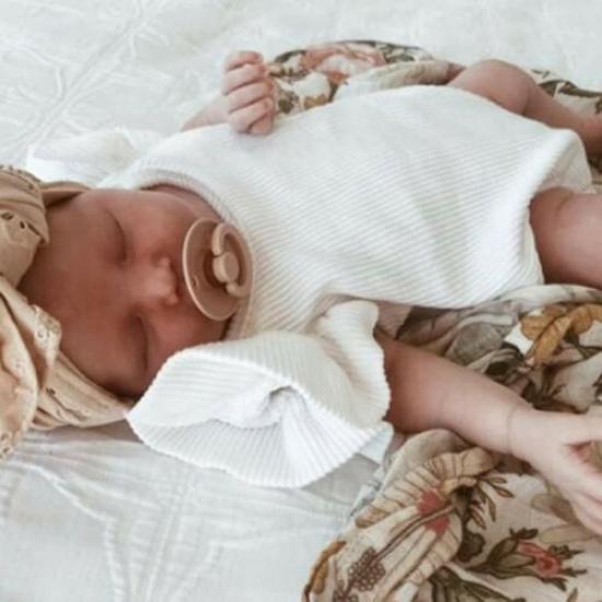 Однотонный летний хлопковый ромпер для новорожденной девочки с короткими рукавами-крылышками