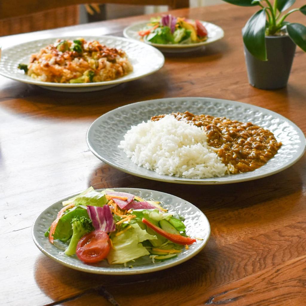 Набор столовой посуды Aito из тарелок и глубоких тарелок для пасты от Aito, подходит для микроволновой печи и посудомоечной машины, изготовлен в Мино, 113505 "Туман", 4 предмета (Парные блюда) Seisakusho, Белый/Серый, Безопасный,