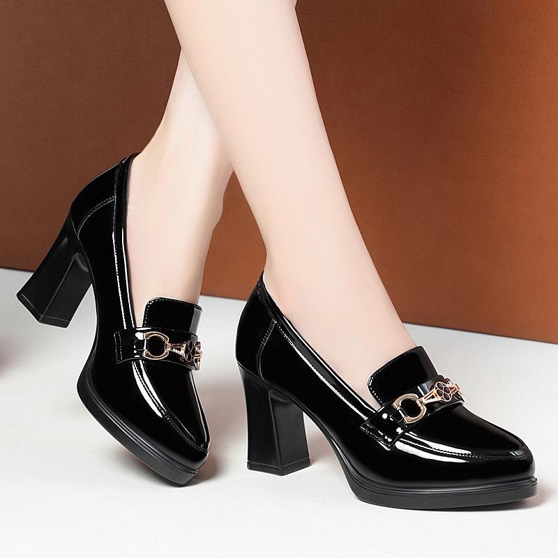 Мягкая кожа и мягкая подошва, удобные туфли на среднем каблуке, модные туфли на толстом каблуке, лакированные туфли, одинарные туфли для женщин
