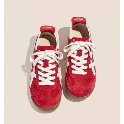 Американские ретро красные немецкие кроссовки женские 2025 новые модные универсальные цветовые сочетания с плоской подошвой для спорта и отдыха Forrest Gump