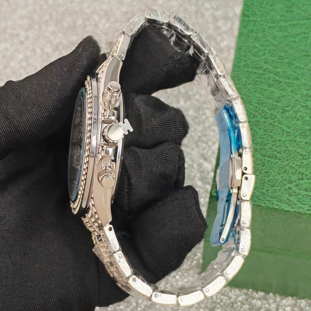 Luxury Mens Watches Full Diamond Iced Out Calendar Quartz Watches Fashion Week Display Waterproof Clock