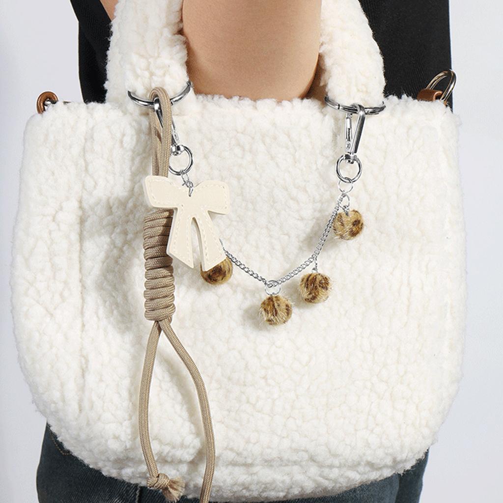 Стильный брелок для сумки в виде бантика из искусственной кожи для женщин с помпонами, кисточками и цепочкой для сумки через плечо для украшения