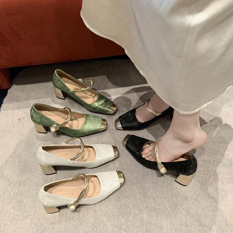 2025 Spring and Summer National Style Square Head Design Fashion Light Mouth Casual Thick Heel High Heel Versatile Fashion Daily Single Shoes Women