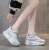 Модные осенние кожаные серебристые кроссовки на платформе для женщин, обувь на толстой подошве, повседневная обувь, женские массивные кроссовки, обувь с увеличением высоты на 7 см