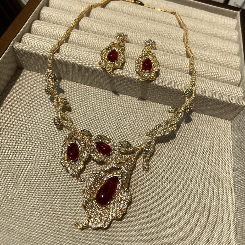 Vintage Fashion High-End Diamond-Encrusted Morning Flower Zircon Necklace Set Light Luxury Ruby Earrings Jewelry