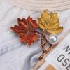 Fashion Pearl Maple Leaves Fashion Jewelry Brooches Pins Gold Dripping Brooches