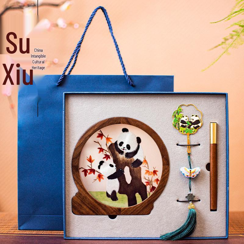 Китайский сувенир: Фигурка панды вышивка Сучжоу Подарок