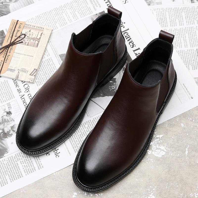 2024 Luxury British Style Men's Brand New Comfortable High Top Boots Autumn Korean Version Pointed Elegant Mid Top Chelsea Boots