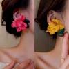 Серьги Vacation Vibe из шифона с цветочным узором — корейский стиль, элегантный контрастный цвет, нишевый дизайн