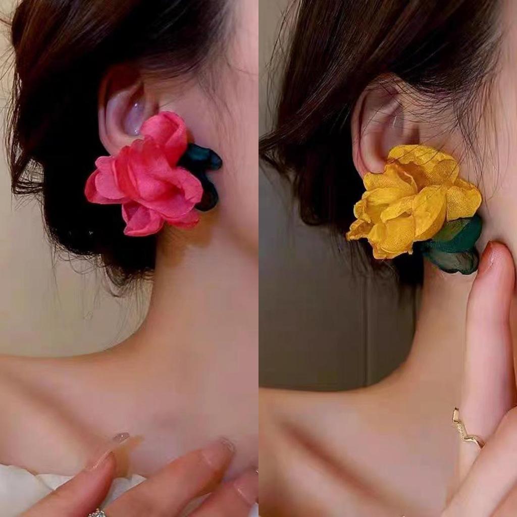 Серьги Vacation Vibe из шифона с цветочным узором — корейский стиль, элегантный контрастный цвет, нишевый дизайн