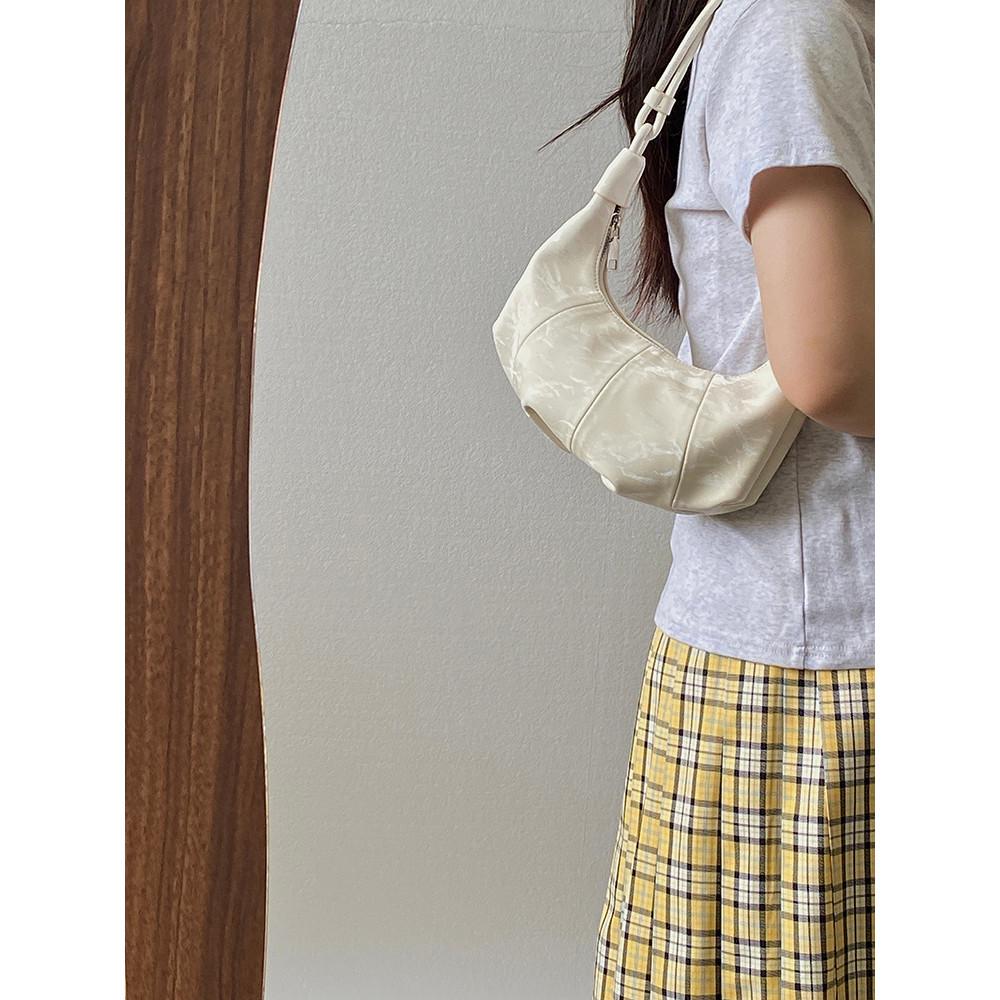 IELGY Ladies Underarm Bag Lazy Style Croissant Bag Can Be Portable One Shoulder