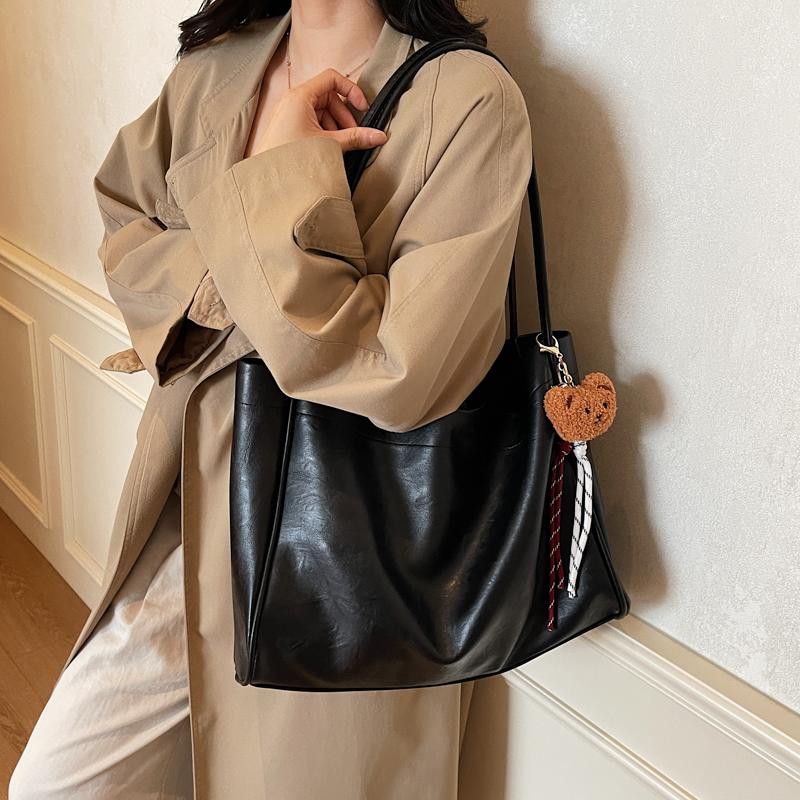 Портативная сумка-тоут Женская ретро-сумка Сумка через плечо для поездок на работу Сумка подмышку из мягкой кожи
