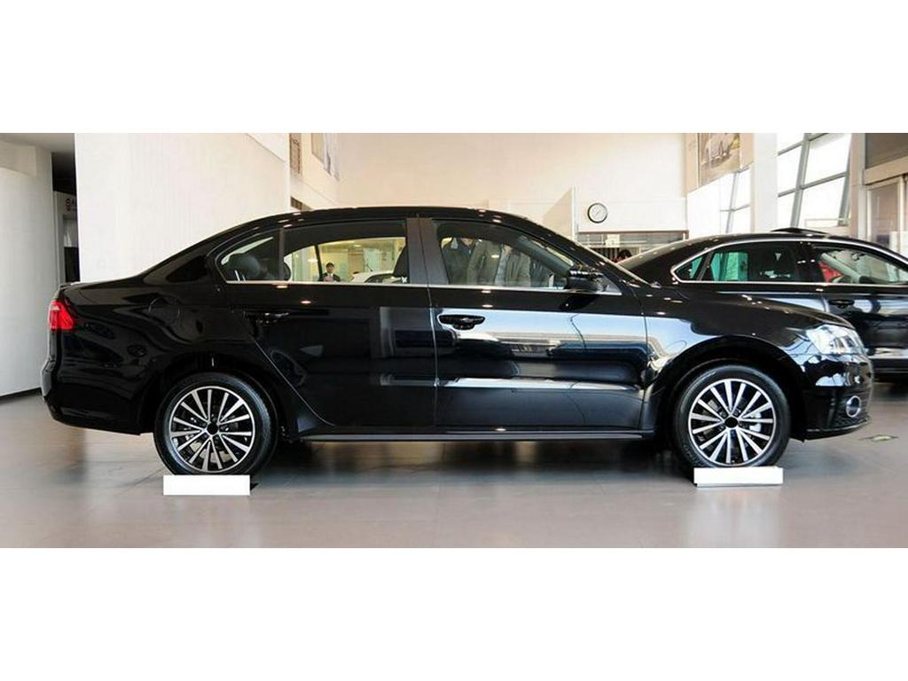 Совместимо с Volkswagen Lavida и Lavida Gran Turismo: 15", 16" и 17" легкосплавные диски, автомобильные диски и шины.