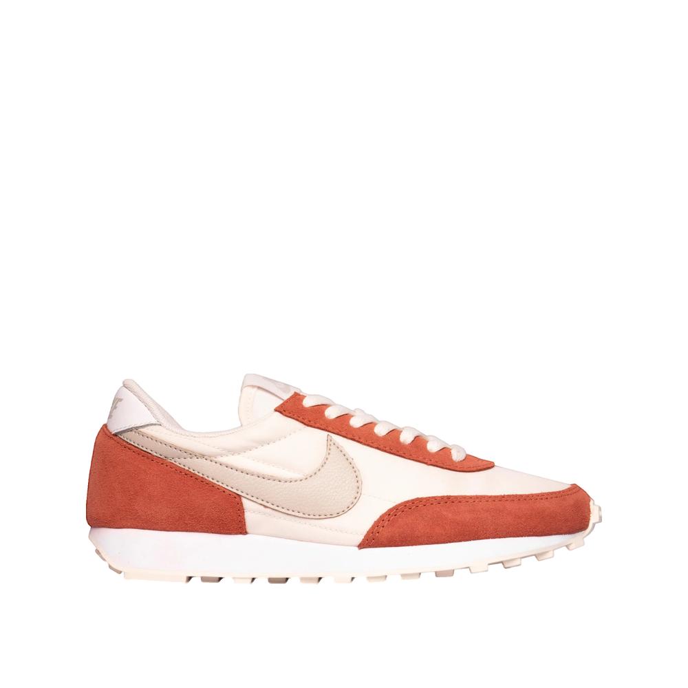 Footwear Type + Nike + Daybreak