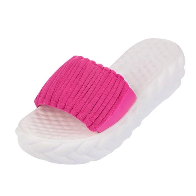 Женские тапочки люксовых брендов. Теплые меховые женские туфли с толстой подошвой. Тисненые хлопковые тапочки для улицы. Повседневные тапочки для всех видов спорта.