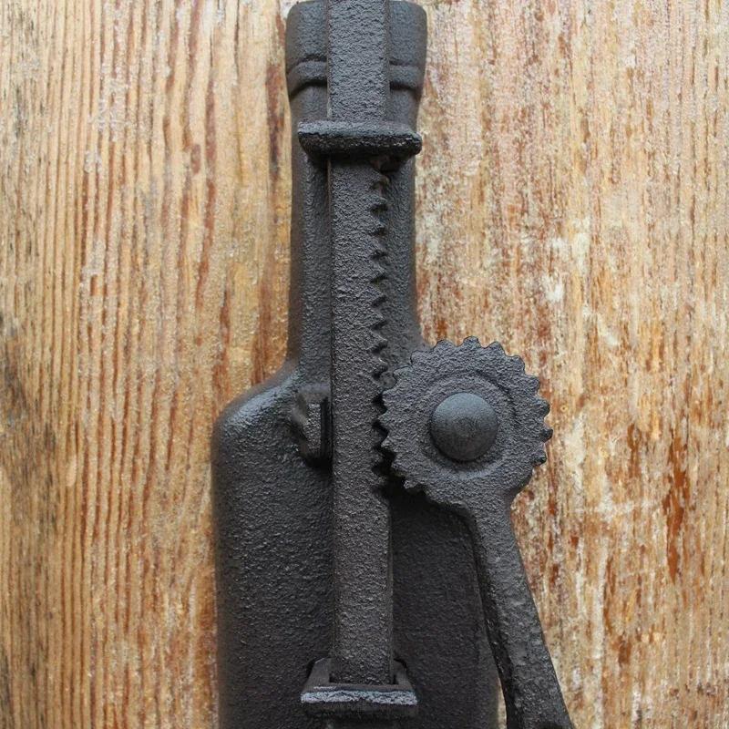 European Style Cast Iron Vintage Red Wine Bottle Opener Bar Club Courtyard Home Wall Decoration