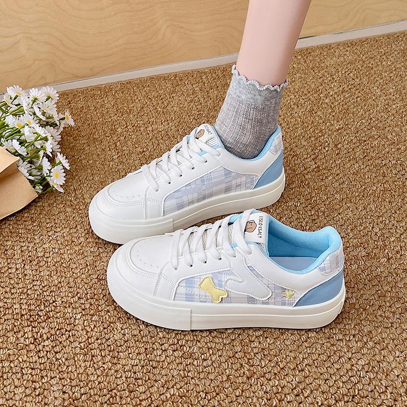 Spring and Autumn New Women's Casual Shoes Thick soled Low cut Simple Comfortable Durable and Fashionable Board Shoes