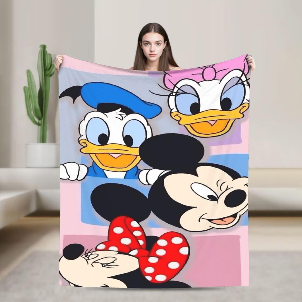 Daisy Duck and Donald Blanket Super Warm Print Plush Throw Blanket For Kids Couch Chair Flannel Bedspread Bed Cover