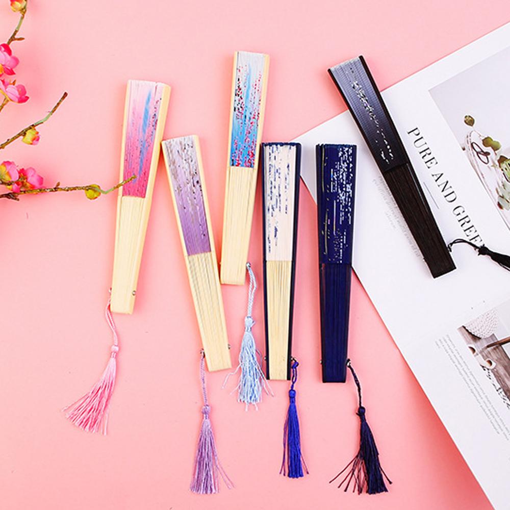 Китайский складной веер с деревянным хвостовиком, веер для классических танцев, высококачественный элегантный женский веер с кисточкой