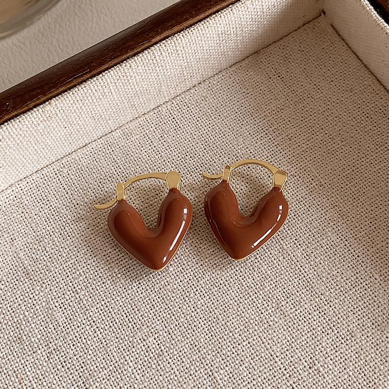 Янтарный Кофе Французский Ретро Роскошные Серьги - Женские Элегантные Пусеты с Нишевым Дизайном