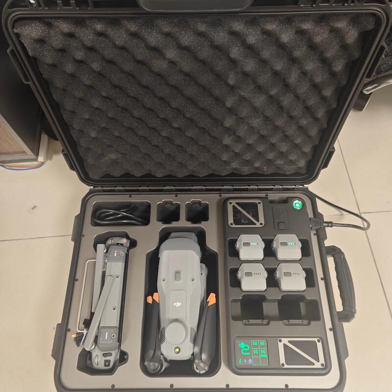 DJI Matrice 4 Battery Charging Case CN plug (adapter included)