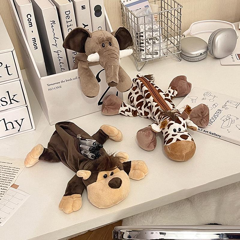 Мультяшный чехол для ручки в виде слона и льва, плюшевый чехол для детской школьной сумки, вместительная сумка для хранения канцелярских принадлежностей для подарка ребенку