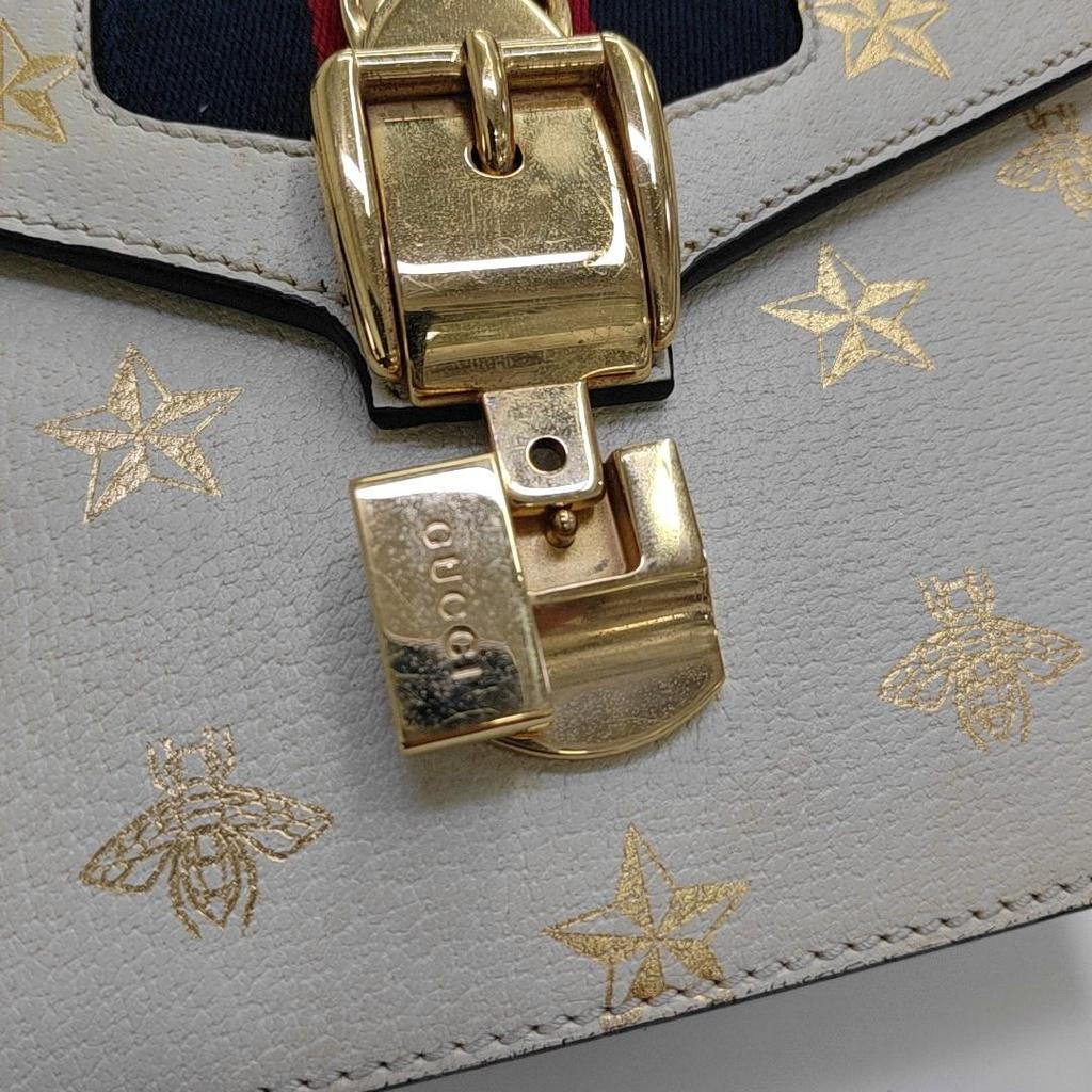 [Pre-Owned] Sylvie Gold Buckle Bee Star Pattern Striped Web Leather Crossbody Bag - Good #KSKQV5