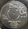 7inch Record STEVIE WONDER - Living For The City TMG881 Tamla Motown 1973 UK Soul/Funk Used
