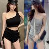 Женский облегающий топ с косым воротником и открытым пупком + шорты с высокой талией, комплект из двух предметов