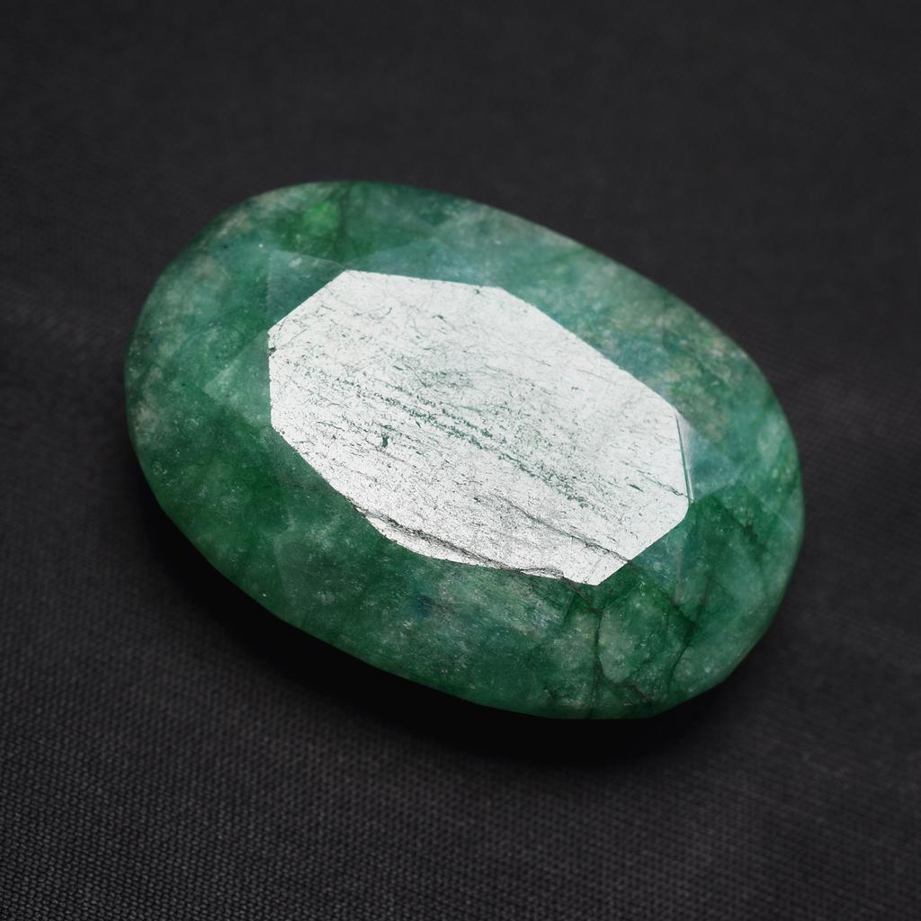 Natural Green Emerald Loose Gemstone 146 ct Oval Shape for Collection for Jewelry Making and Crafts