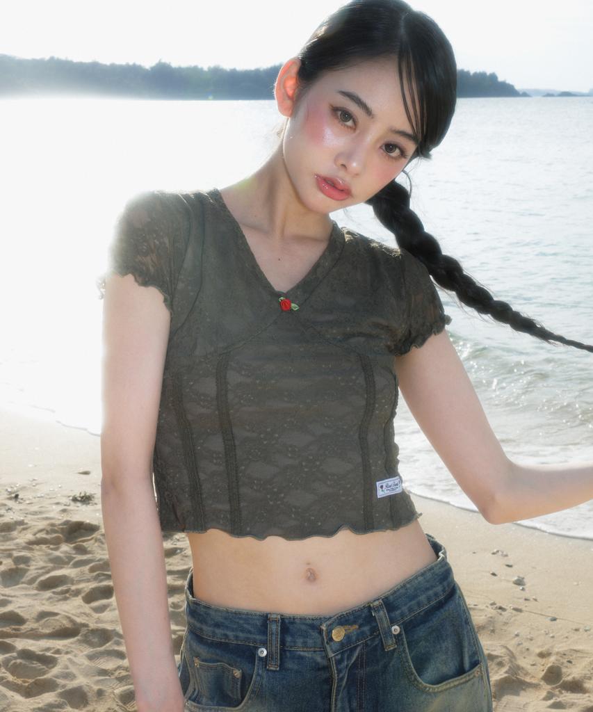 ROSEFRANTZ Rose Lace Slim T-Shirt [Khaki]