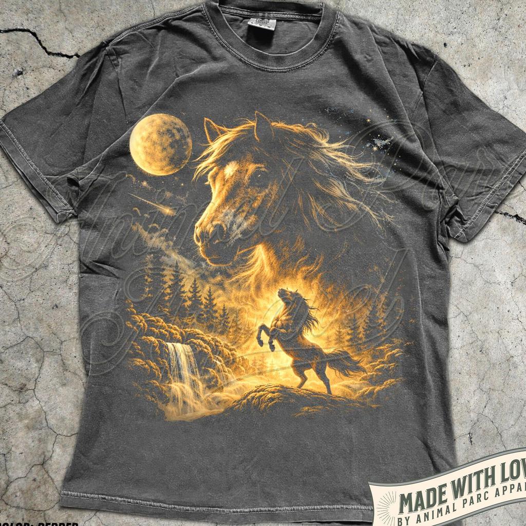 Horse Howling Moon T Shirt, Western Cowboy Tee, Moonlight Horse Graphic Top, Rustic Country Vintage Wild Horses Tee, 90s Animal Shirt