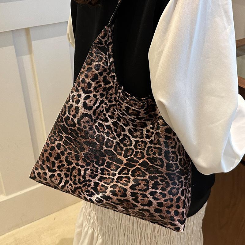 Popular Leopard Print Bag for Women Autumn and Winter New Fashion Tote Bag for Women Ins One Shoulder Carry