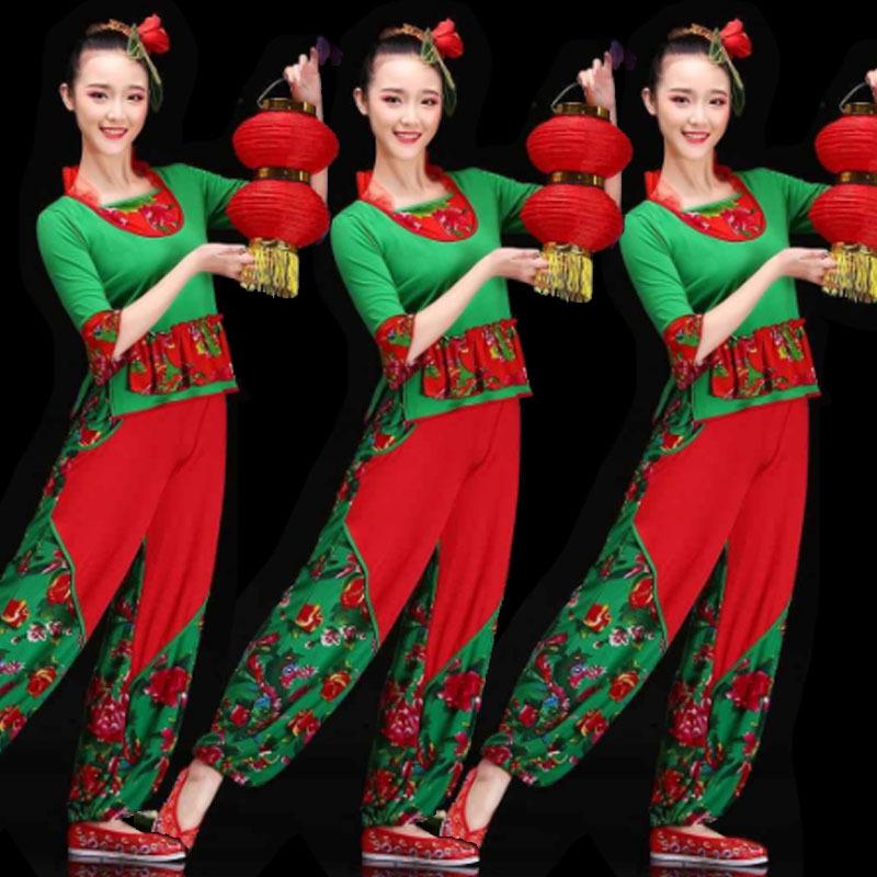 Красный набор для танца Янге для фитнес-выступлений для среднего и пожилого возраста
