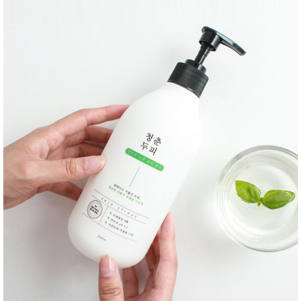 Охлаждающий шампунь для кожи головы Youth Scalp с ароматом мускуса, 500 мл, 1 шт.