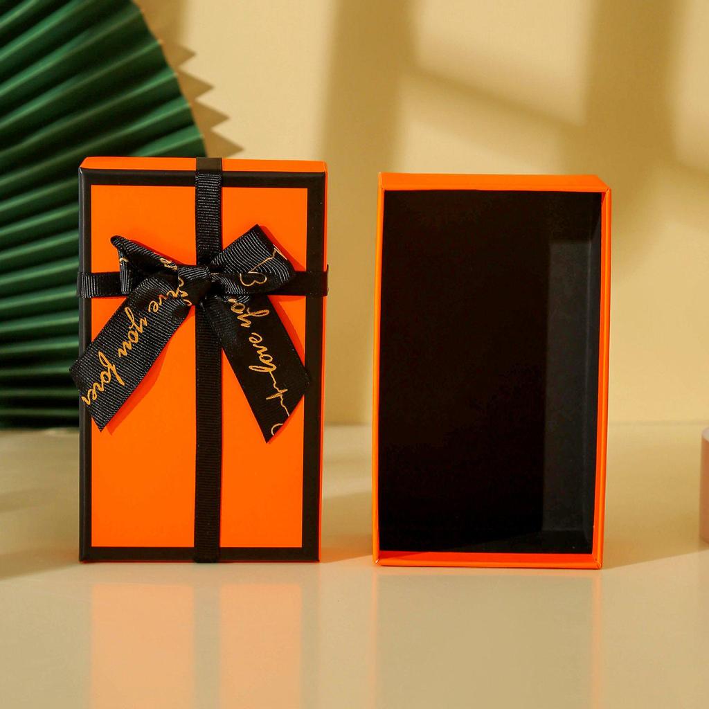 Exquisite Hand-Woven Wool Crochet Persimmon Peanut Keychain Pendant