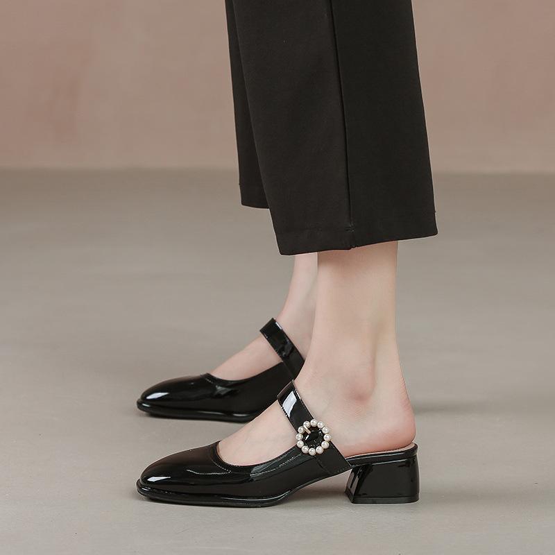 Простые и популярные повседневные туфли из мягкой кожи для девочек, на толстом каблуке, и высококлассные туфли для женщин на лето