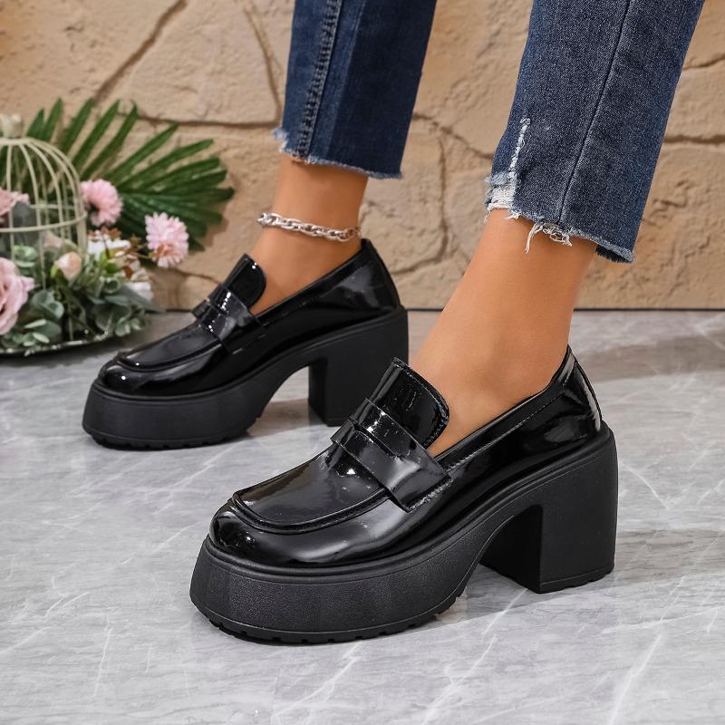 Fashion 2025 Hot Sale New Loafers Women's High Heels Round Toe Chunky Heels Classics Daily & Office Pumps Women Slip On Platform Shoes