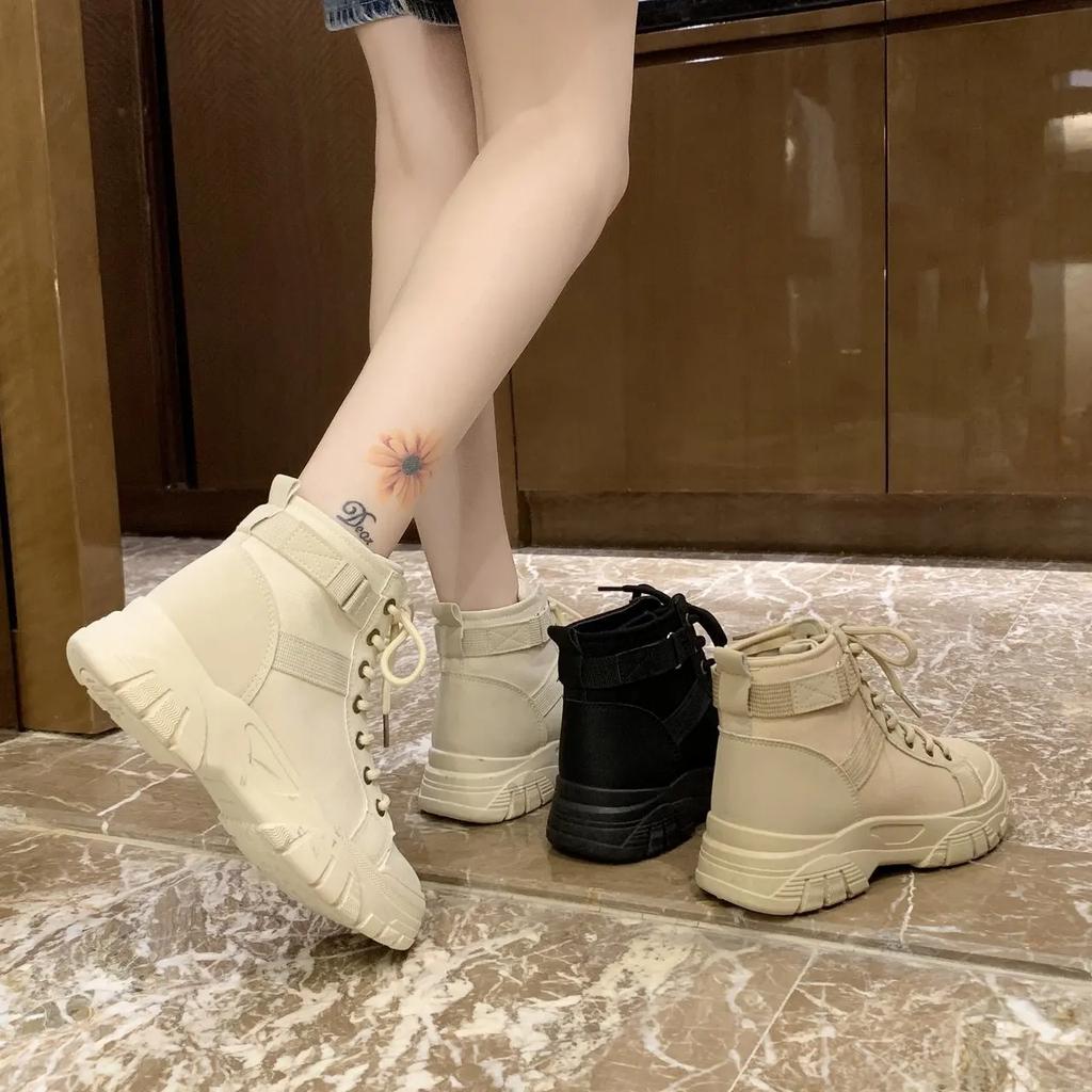 Mountaineering Shoes for Women 2024 New High Top Canvas Shoes British Style Breathable Desert Short Boots Lacing Tool Boots