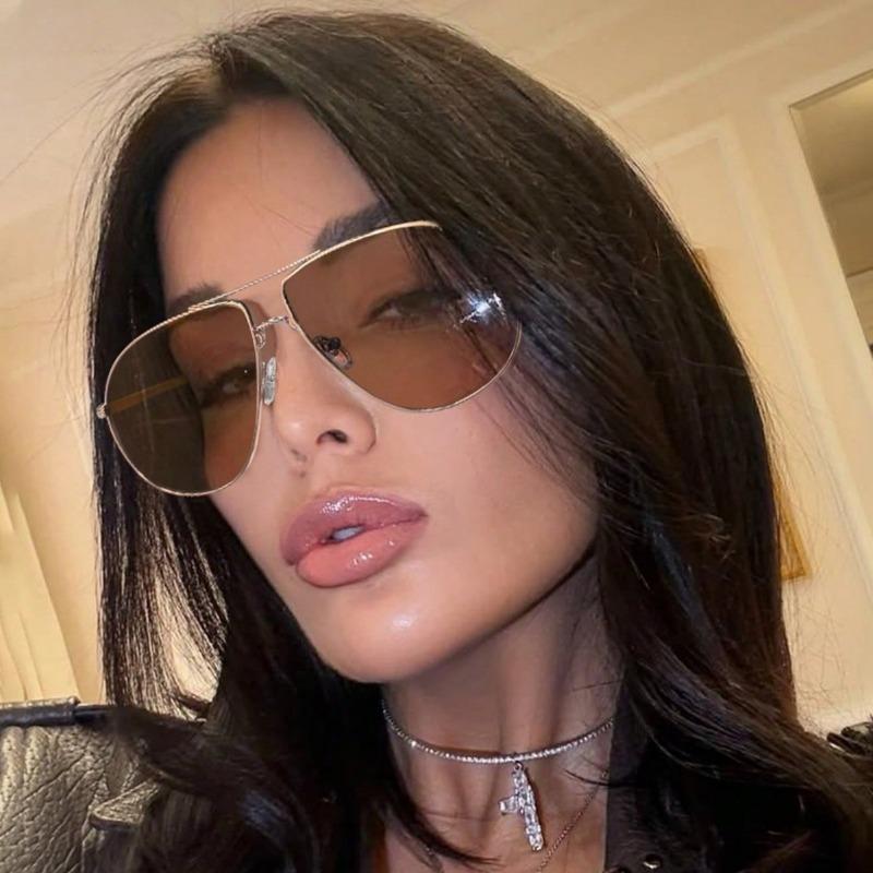 Oversized Oval Punk Pilot Sun Glasses Glasses Ladies Luxury European and American Sun Eyeglasses for Male and Womens UV400 Shield Eyewear